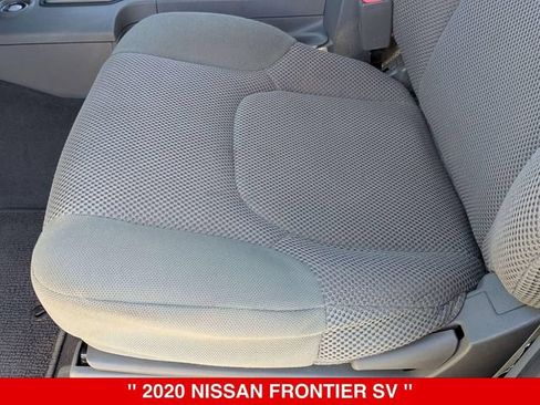 Used 2020 Nissan Frontier SV AWD/4WD image 15