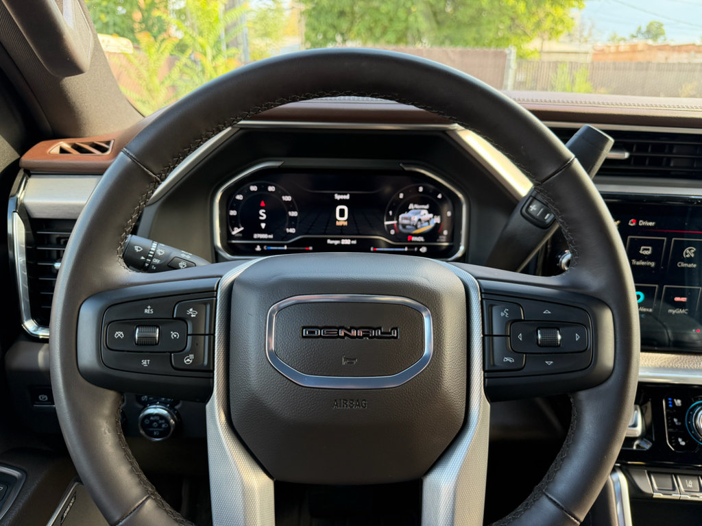 Used 2024 GMC Sierra 3500 Denali w/ Denali Reserve Package AWD/4WD image 33