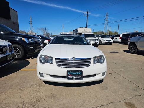 Used 2006 Chrysler Crossfire Limited RWD image 3