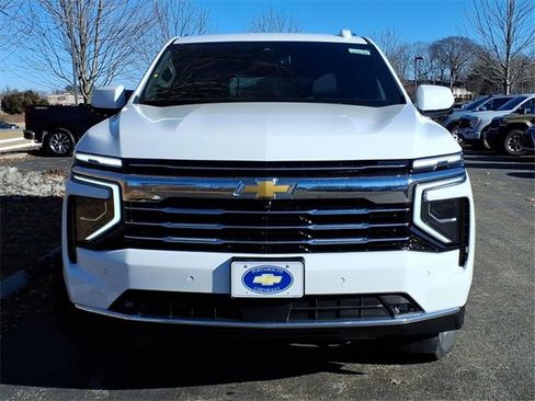 New 2026 Chevrolet Suburban LT w/ Comfort Package image 2
