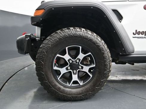 Used 2022 Jeep Wrangler Unlimited Rubicon AWD/4WD image 16