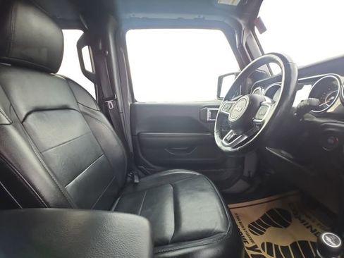 Used 2021 Jeep Wrangler Unlimited Sahara image 14