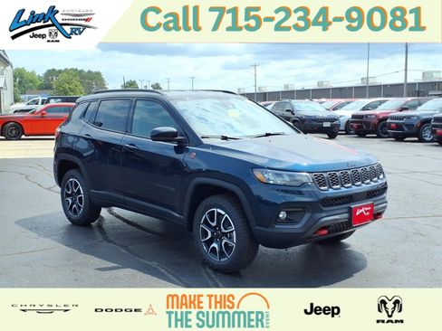 New 2026 Jeep Compass Trailhawk w/ Trailer Tow Group AWD/4WD image 1