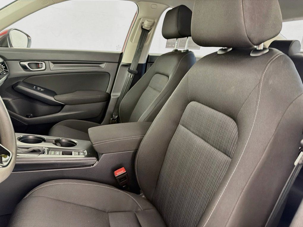 Used 2025 Honda Civic LX image 34