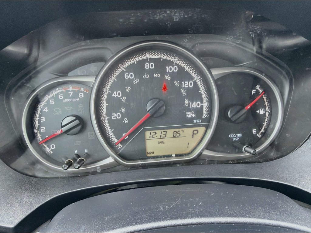 Used 2017 Toyota Yaris L FWD image 37