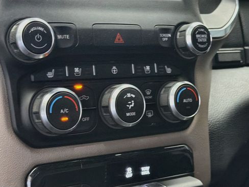 Used 2021 RAM 1500 Laramie w/ Off Road Group AWD/4WD image 10