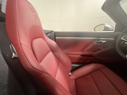 Certified 2025 Porsche 718 Boxster GTS RWD image 17