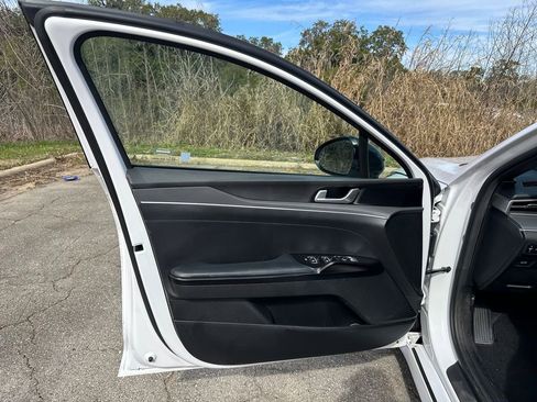 Used 2024 Kia K5 GT-Line image 27