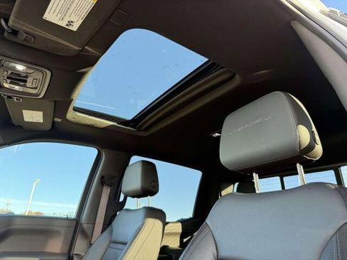 Used 2022 GMC Sierra 1500 Denali w/ Denali Reserve Package image 11