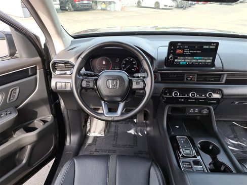 Used 2023 Honda Pilot EX-L image 18