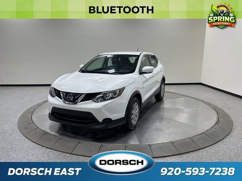 Used 2019 Nissan Rogue Sport S image 1
