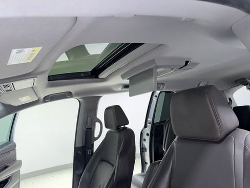 Used 2020 Honda Odyssey Touring image 4