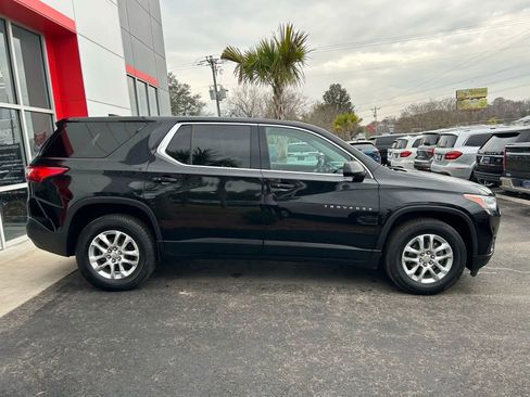 Used 2018 Chevrolet Traverse LS image 7
