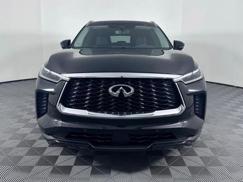 Certified 2025 INFINITI QX60 Luxe image 2