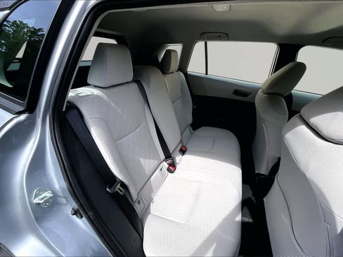Used 2024 Toyota Corolla Cross L FWD image 20