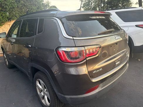 Used 2020 Jeep Compass Latitude w/ Cold Weather Group AWD/4WD image 10