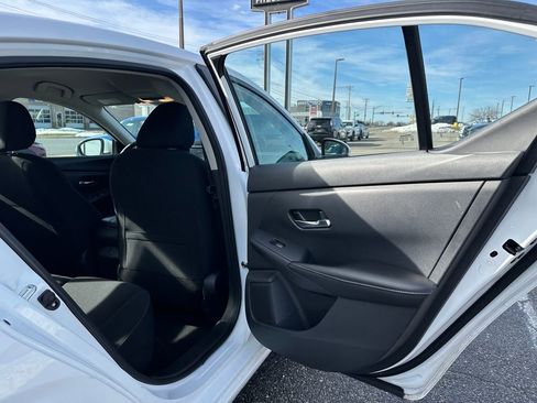 Used 2023 Nissan Sentra SV image 14