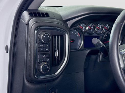 Used 2019 Chevrolet Silverado 1500 LT w/ All-Star Edition AWD/4WD image 4