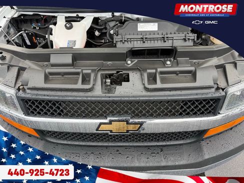 Used 2024 Chevrolet Express 2500 w/ Driver Convenience Package RWD image 32