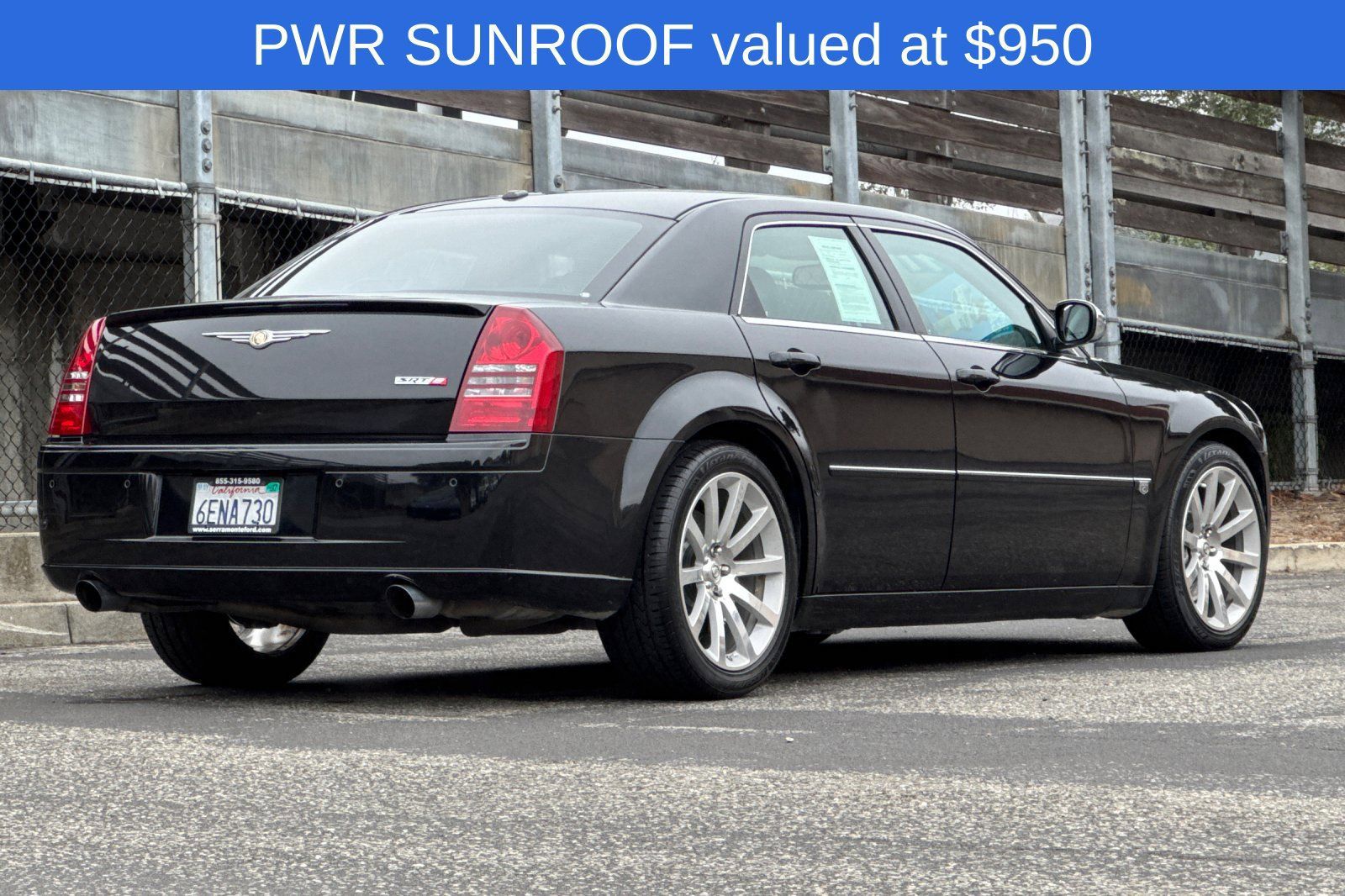 Used 2007 Chrysler 300 SRT8 w/ SRT Option Group II RWD image 5