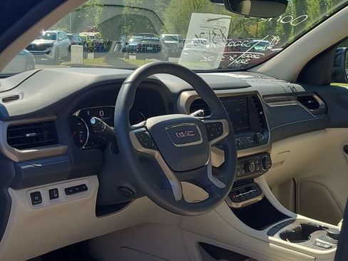 Used 2023 GMC Acadia Denali w/ Black Diamond Edition AWD/4WD image 10