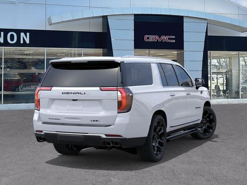 New 2026 GMC Yukon XL Denali w/ Denali Reserve Package AWD/4WD image 4