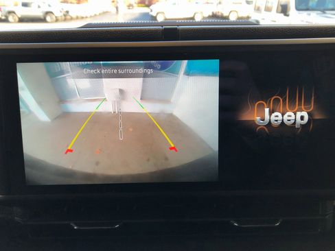 Used 2024 Jeep Wrangler Sport S image 31