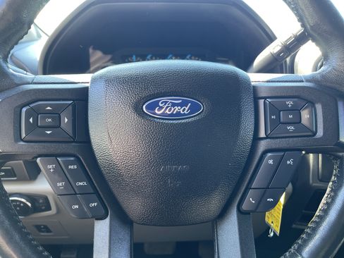 Used 2017 Ford F150 XLT w/ Equipment Group 302A Luxury AWD/4WD image 14