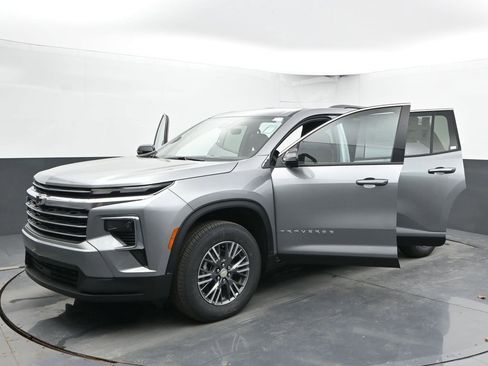 New 2026 Chevrolet Traverse LT w/ Driver Confidence Package image 46