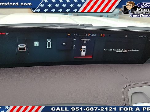 Certified 2025 Ford Expedition Platinum w/ Platinum Ultimate Package image 11