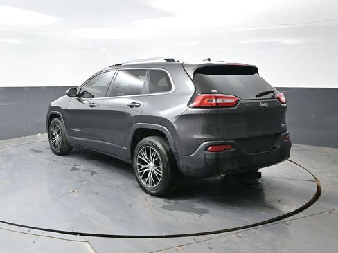Used 2016 Jeep Cherokee Latitude image 9