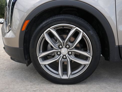 Certified 2023 Cadillac XT4 Sport FWD image 30