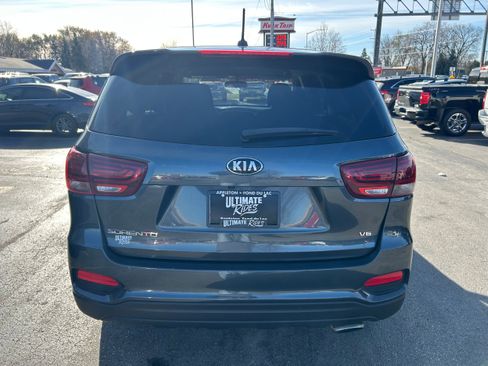 Used 2020 Kia Sorento AWD V6 image 4