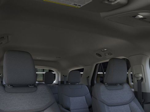 New 2026 Ford Explorer Active image 22
