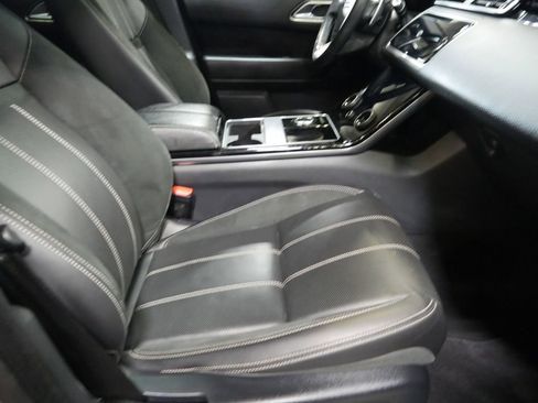Used 2020 Land Rover Range Rover Velar R-Dynamic S AWD/4WD image 25