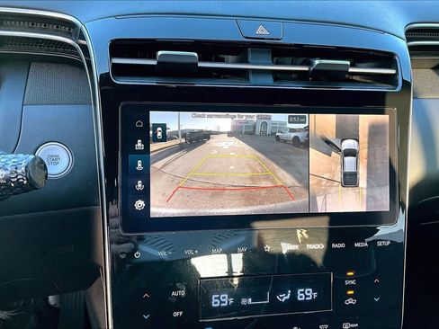 Used 2023 Hyundai Santa Cruz Limited image 19