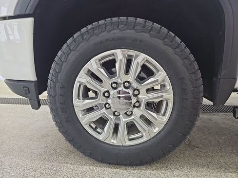 Used 2021 GMC Sierra 2500 Denali w/ Denali Ultimate Package AWD/4WD image 24