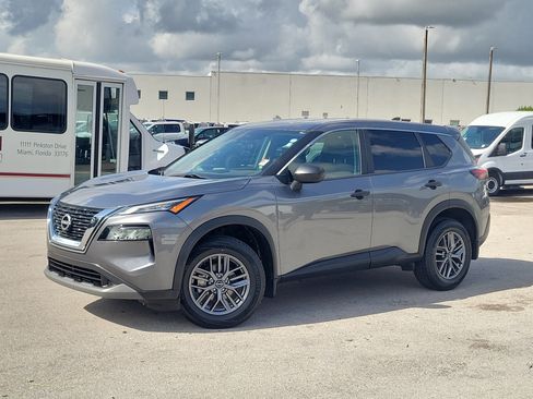 Used 2023 Nissan Rogue S AWD/4WD image 36