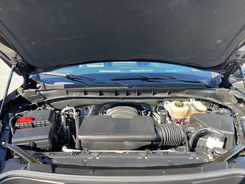 Used 2023 Chevrolet Suburban Z71 w/ Luxury Package image 66