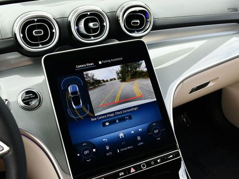 Used 2024 Mercedes-Benz CLE 300 4MATIC Cabriolet w/ Driver Assistance Package image 76