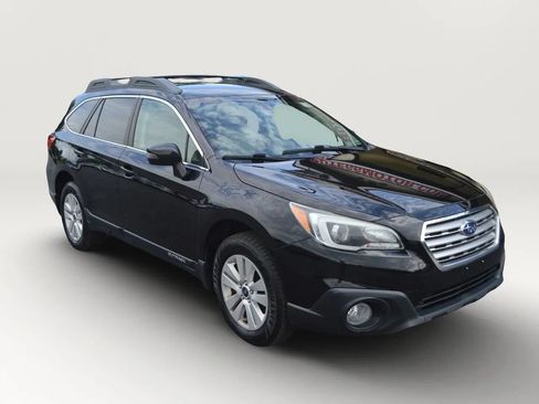 Used 2015 Subaru Outback 2.5i Premium AWD/4WD image 10