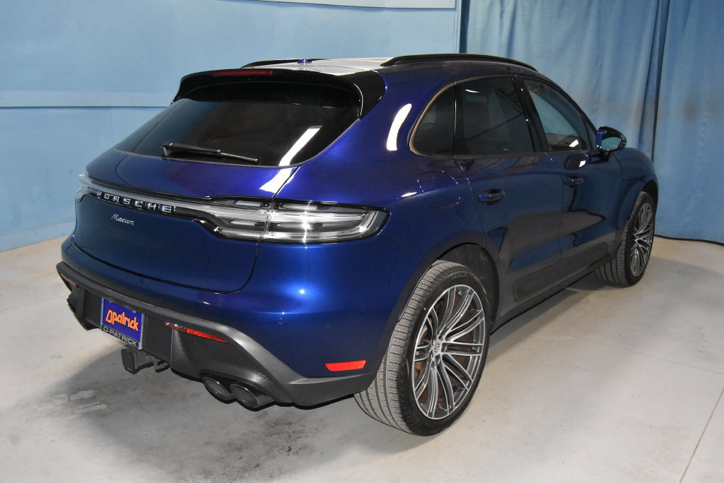 Used 2026 Porsche Macan AWD/4WD image 30