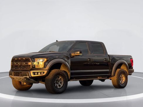 Used 2019 Ford F150 Raptor w/ Equipment Group 802A Luxury AWD/4WD image 2