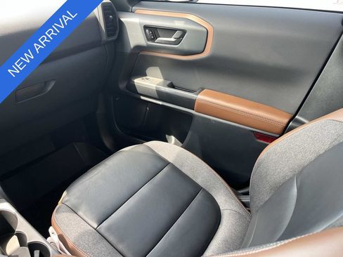 Used 2022 Ford Bronco Sport Outer Banks w/ Tech Package AWD/4WD image 13