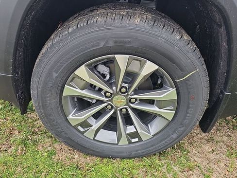 New 2026 Chevrolet Equinox LT w/ Convenience Package II image 31