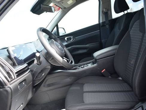 New 2025 Kia Sorento LX FWD image 23