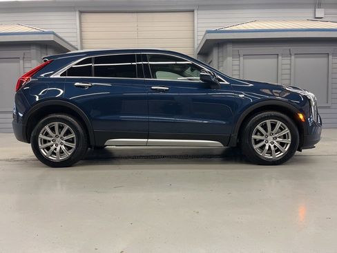Used 2021 Cadillac XT4 Premium Luxury w/ Cold Weather Package image 8