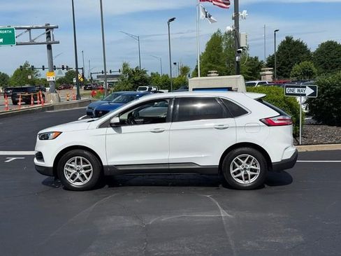 Used 2024 Ford Edge SEL AWD/4WD image 2