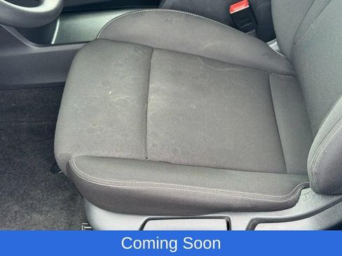 Used 2024 Nissan Rogue S FWD image 16