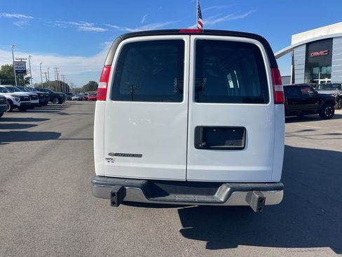 Used 2023 Chevrolet Express 2500 w/ Driver Convenience Package image 4